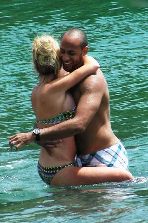 Kendra Wilkinson / KendraWilkinson nude photo #0158