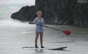 Kendra Wilkinson / KendraWilkinson nude photo #0226