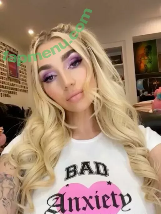 KendraSunderland nude photo #0095 (therealkslibrarygirl)