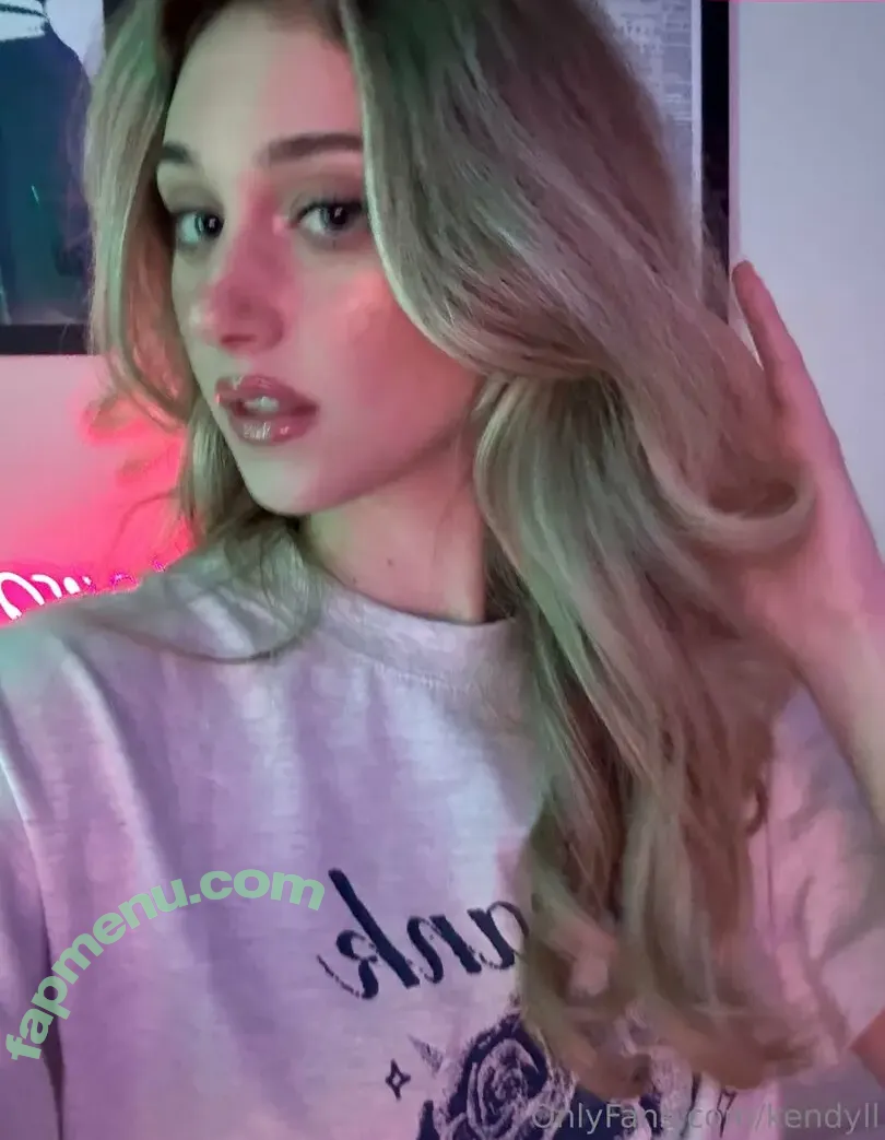 kendyll nude photo #0025 (kendyllmyles)