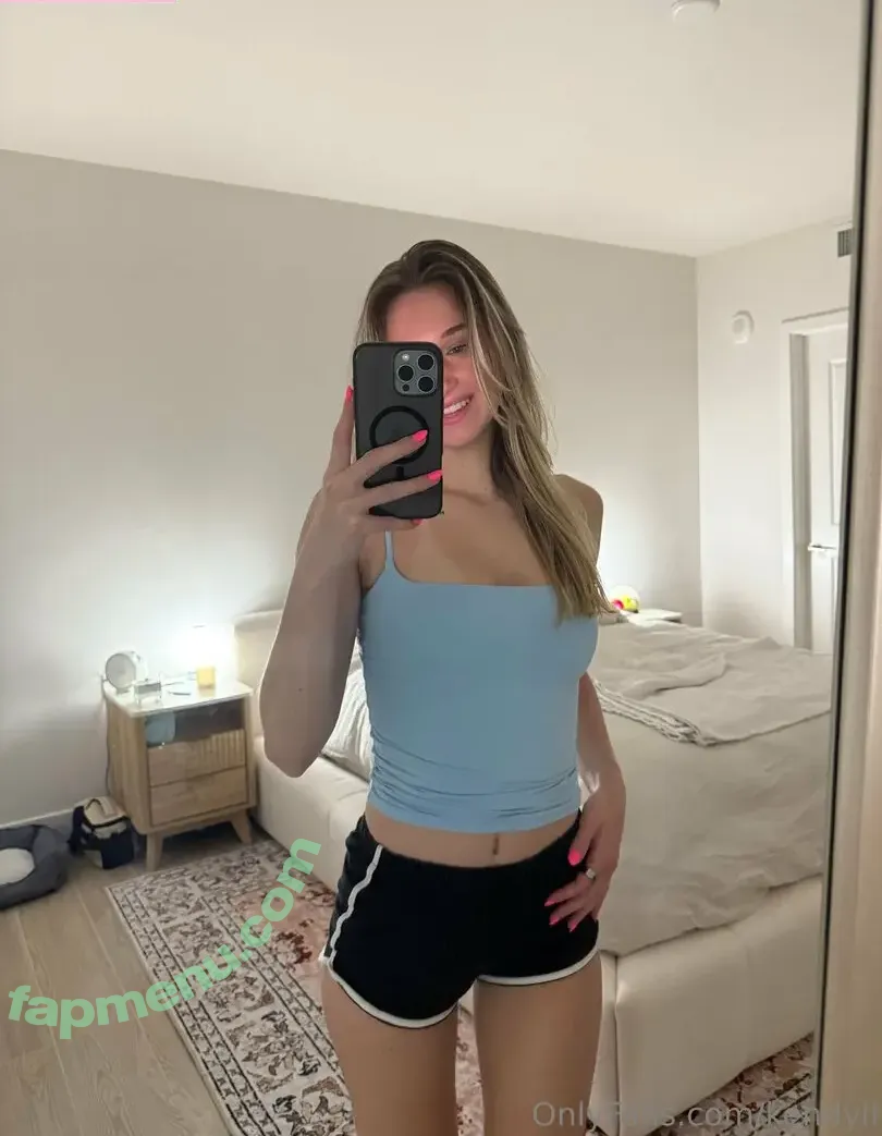kendyll nude photo #0044 (kendyllmyles)