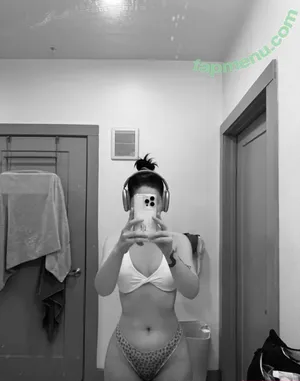 keniseven / keni_7 nude photo #0008