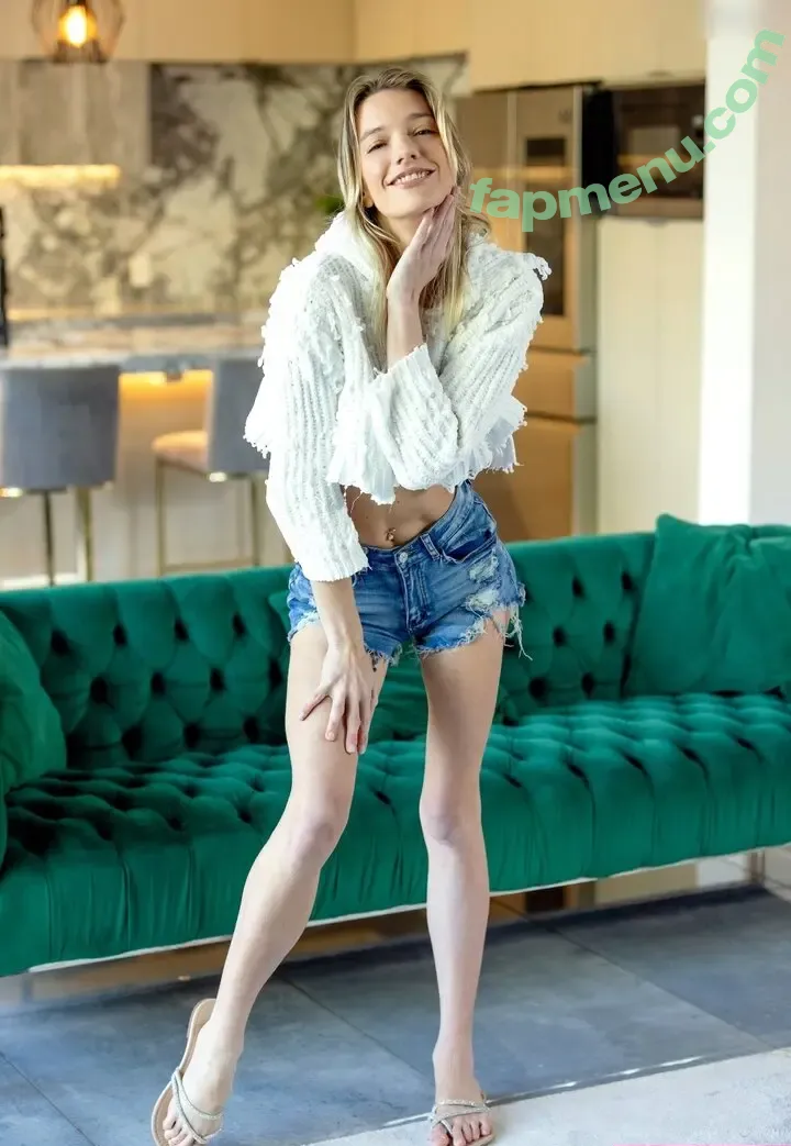 Kenna James nude photo #0887 (kennajames21 / kennajamesx / realkennajames)