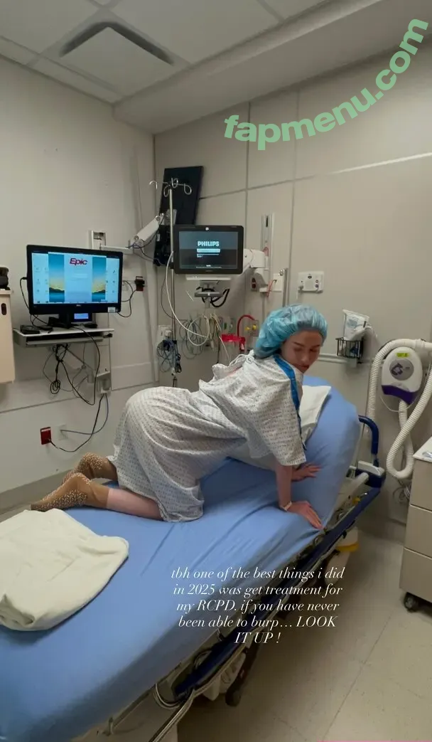 Kennedy Walsh nude photo #0449 (_kennedywalsh / kennedyclairewalsh)