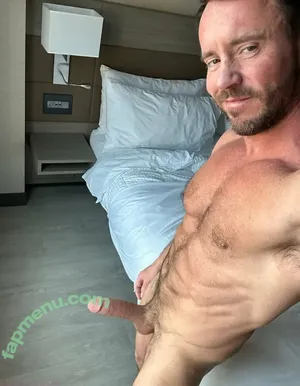 kennykumshot / kenny_kumshot nude photo #0001