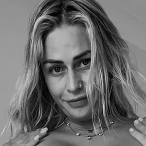  nude photo #0002