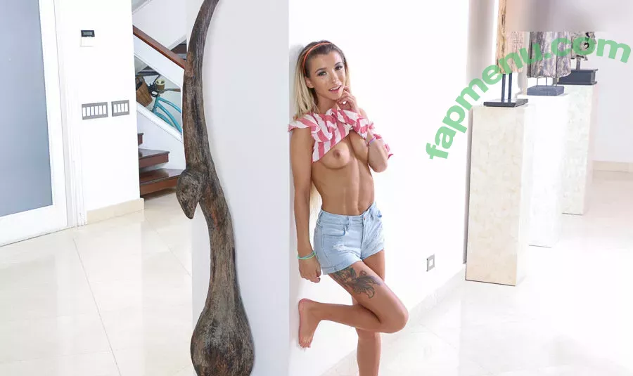 Kenzie Reeves nude photo #1350 (KenzieReevesxxx / itskenziereeves)