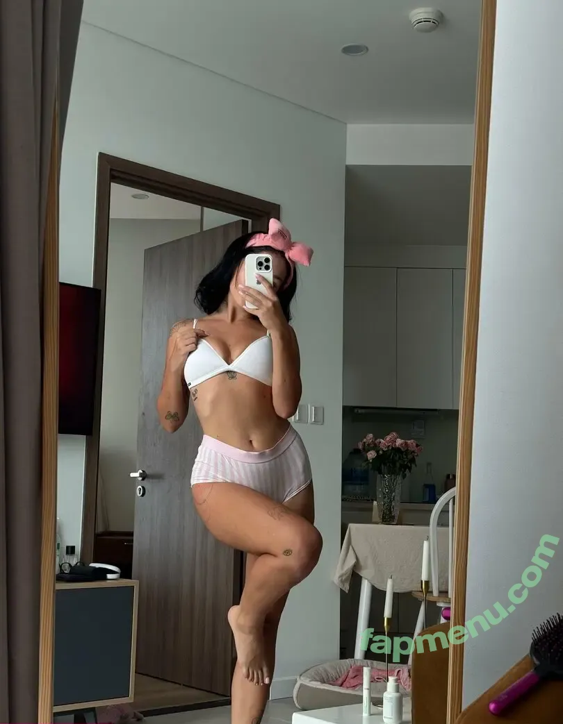kerriskyy nude photo #0049 (kerriskyy)