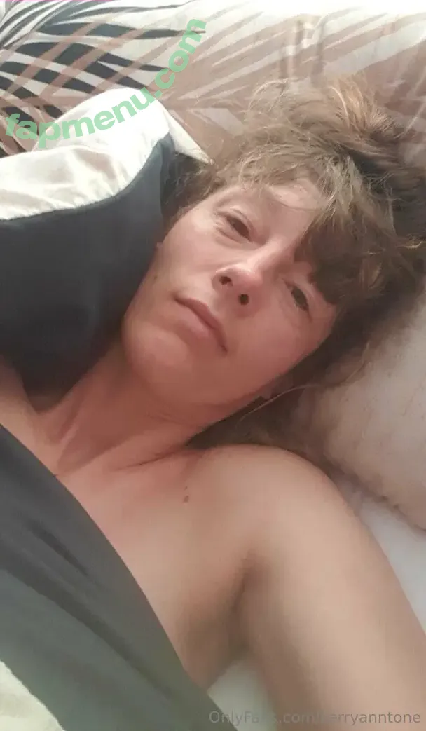 kerryanntone nude photo #0008 (kerryann_hamilton)