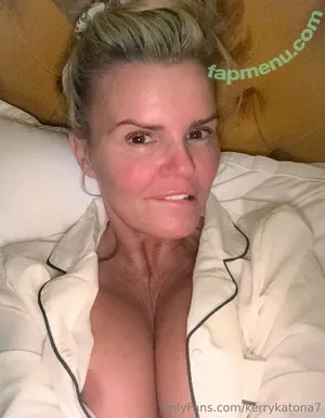  nude photo #0004