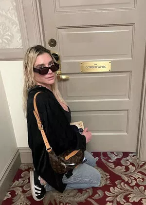 Kesha / KeshaRose / iiswhoiis / wildgirl16 nude photo #0027