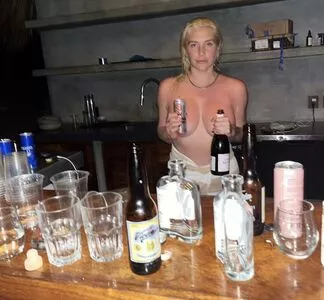 Kesha / KeshaRose / iiswhoiis / wildgirl16 nude photo #0051