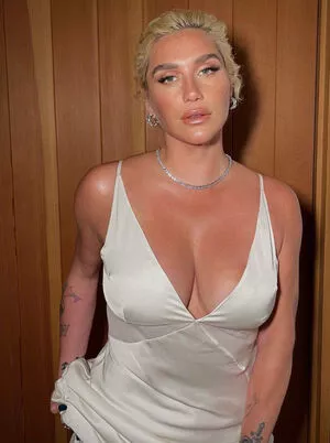 Kesha / KeshaRose / iiswhoiis / wildgirl16 nude photo #0057