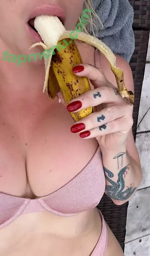 Kesha nude photo #0040 (KeshaRose / iiswhoiis / wildgirl16)