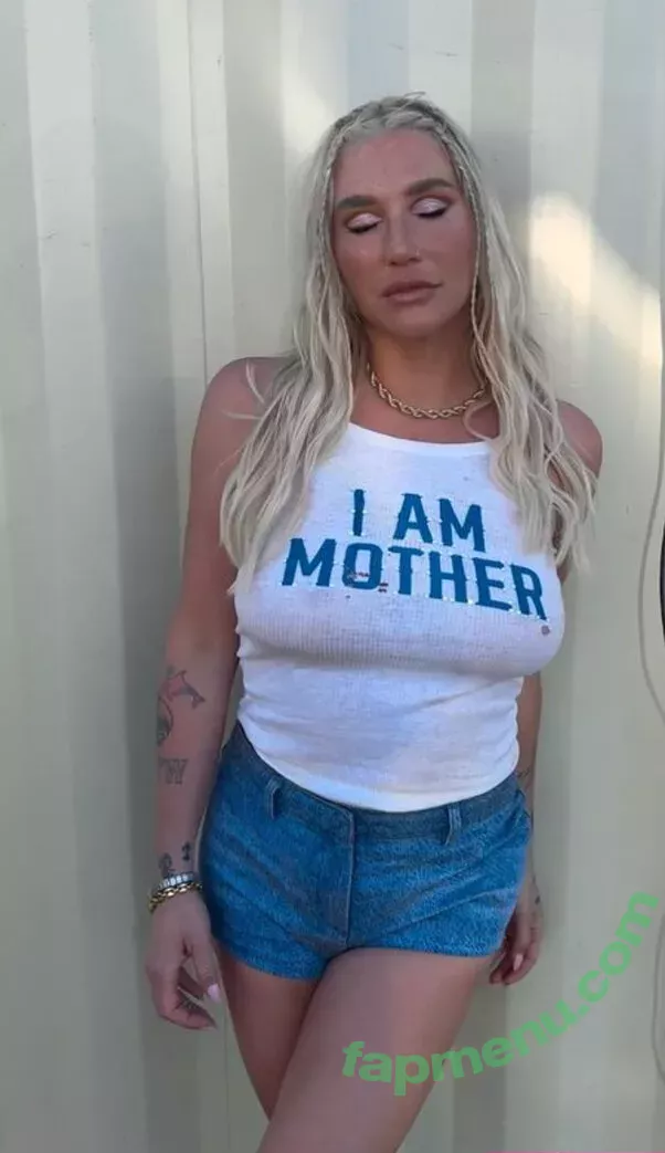 Kesha nude photo #0061 (KeshaRose / iiswhoiis / wildgirl16)