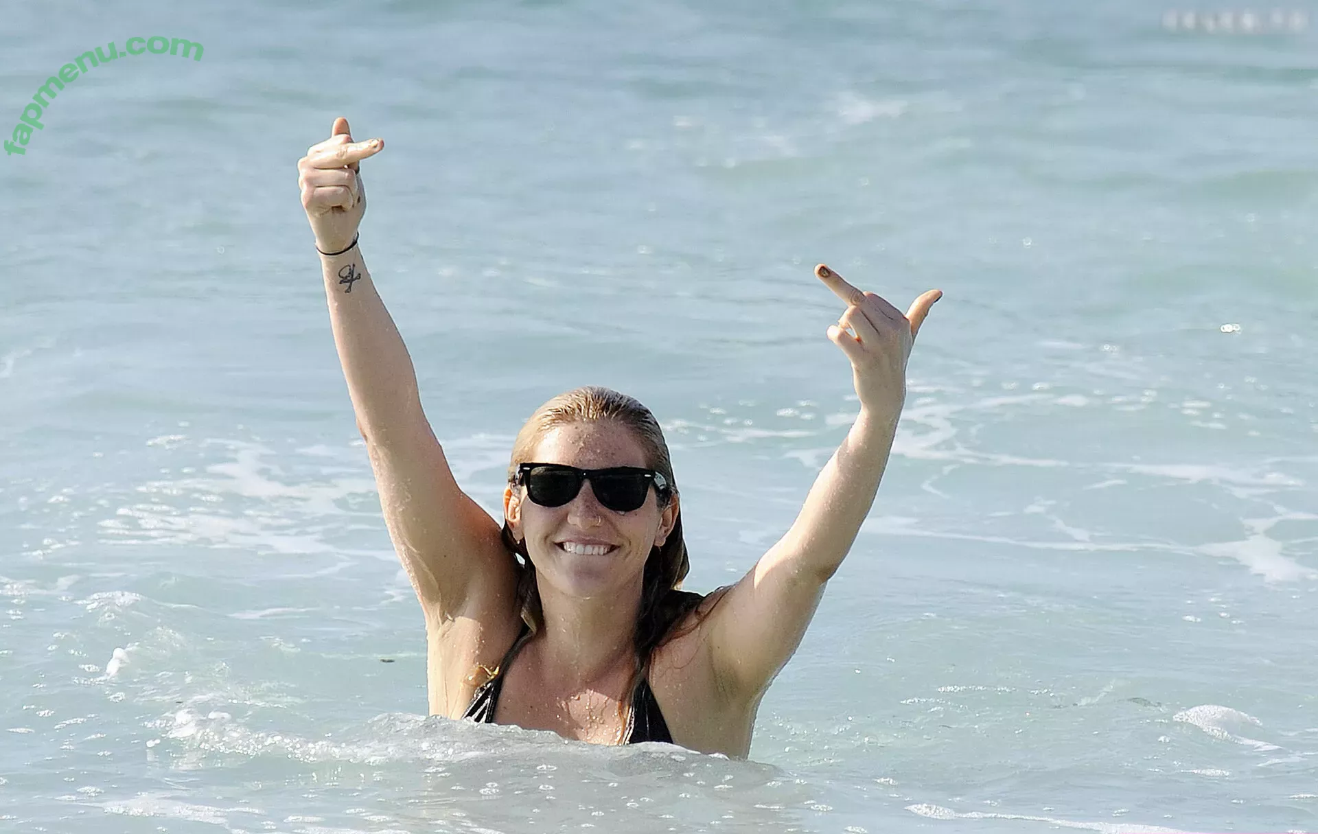 Kesha nude photo #0111 (KeshaRose / iiswhoiis / wildgirl16)