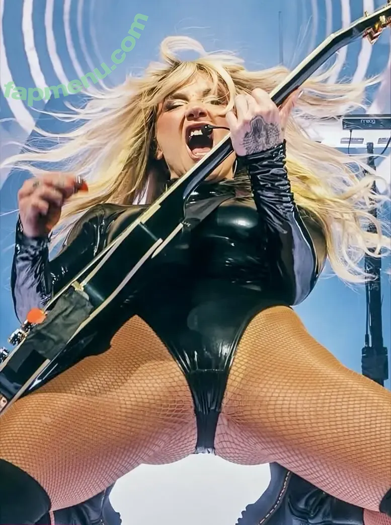 Kesha nude photo #0483 (iiswhoiis / wildgirl16)