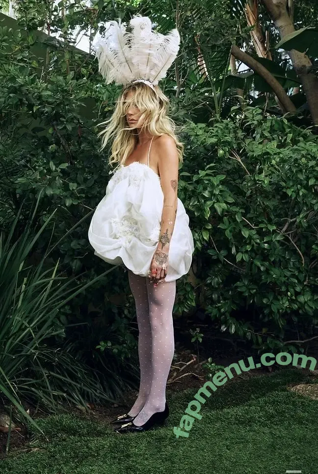 Kesha nude photo #0505 (KeshaRose / iiswhoiis / wildgirl16)