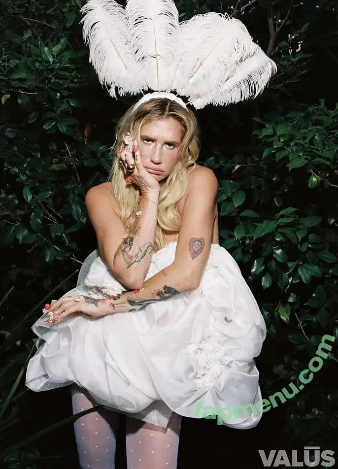 Kesha nude photo #0507 (iiswhoiis / wildgirl16)
