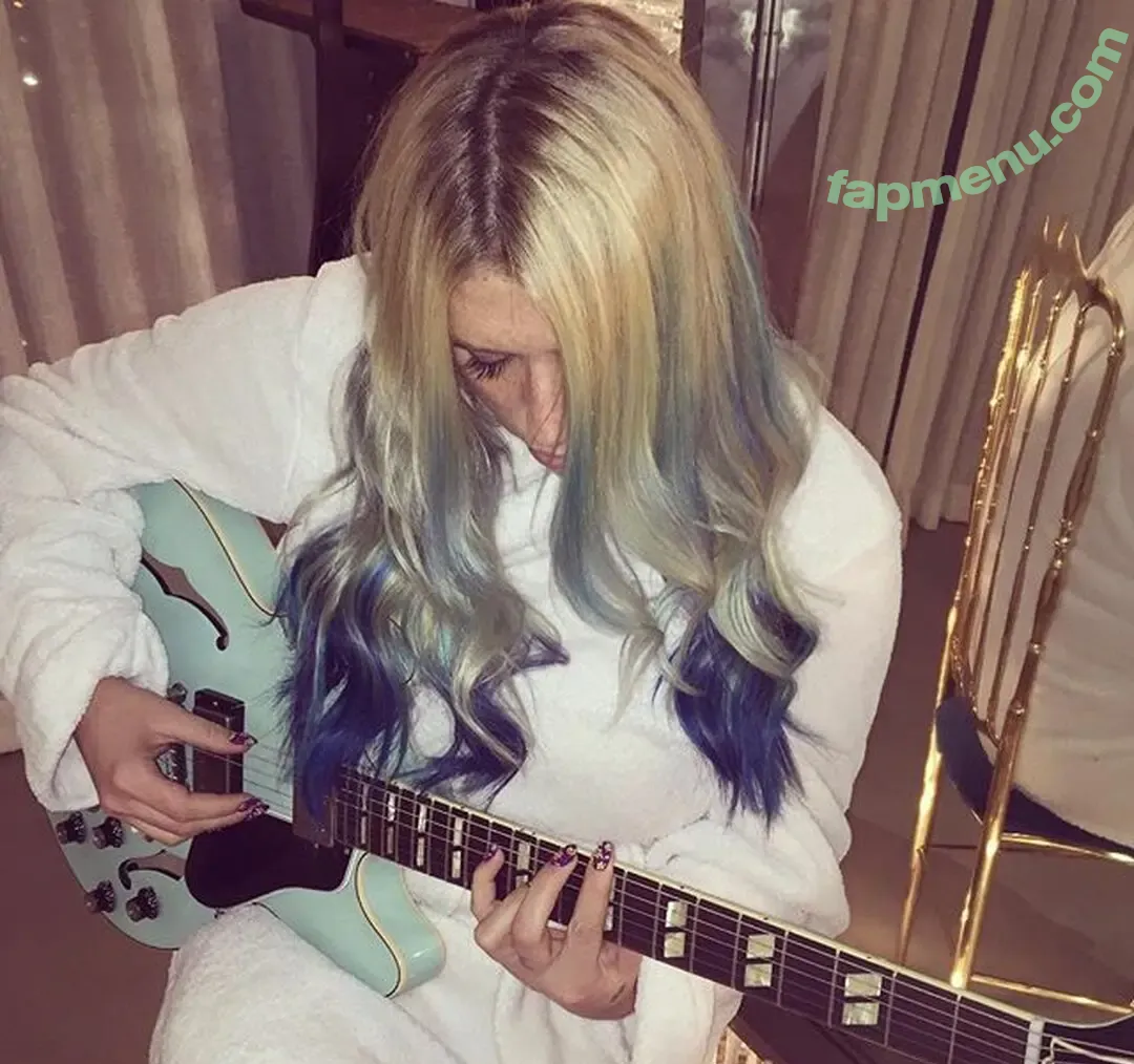 KeshaRose nude photo #0386 (KeshaRose)