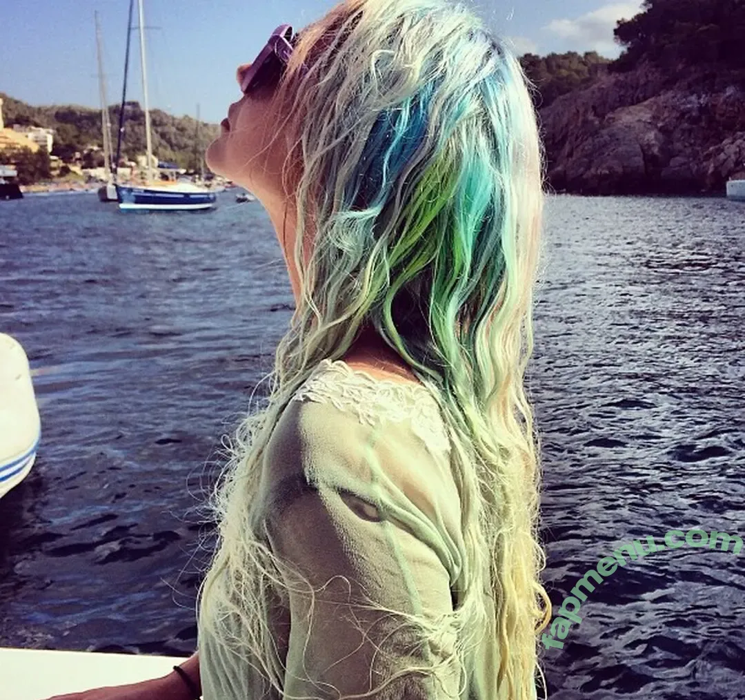 KeshaRose nude photo #0486 (KeshaRose)