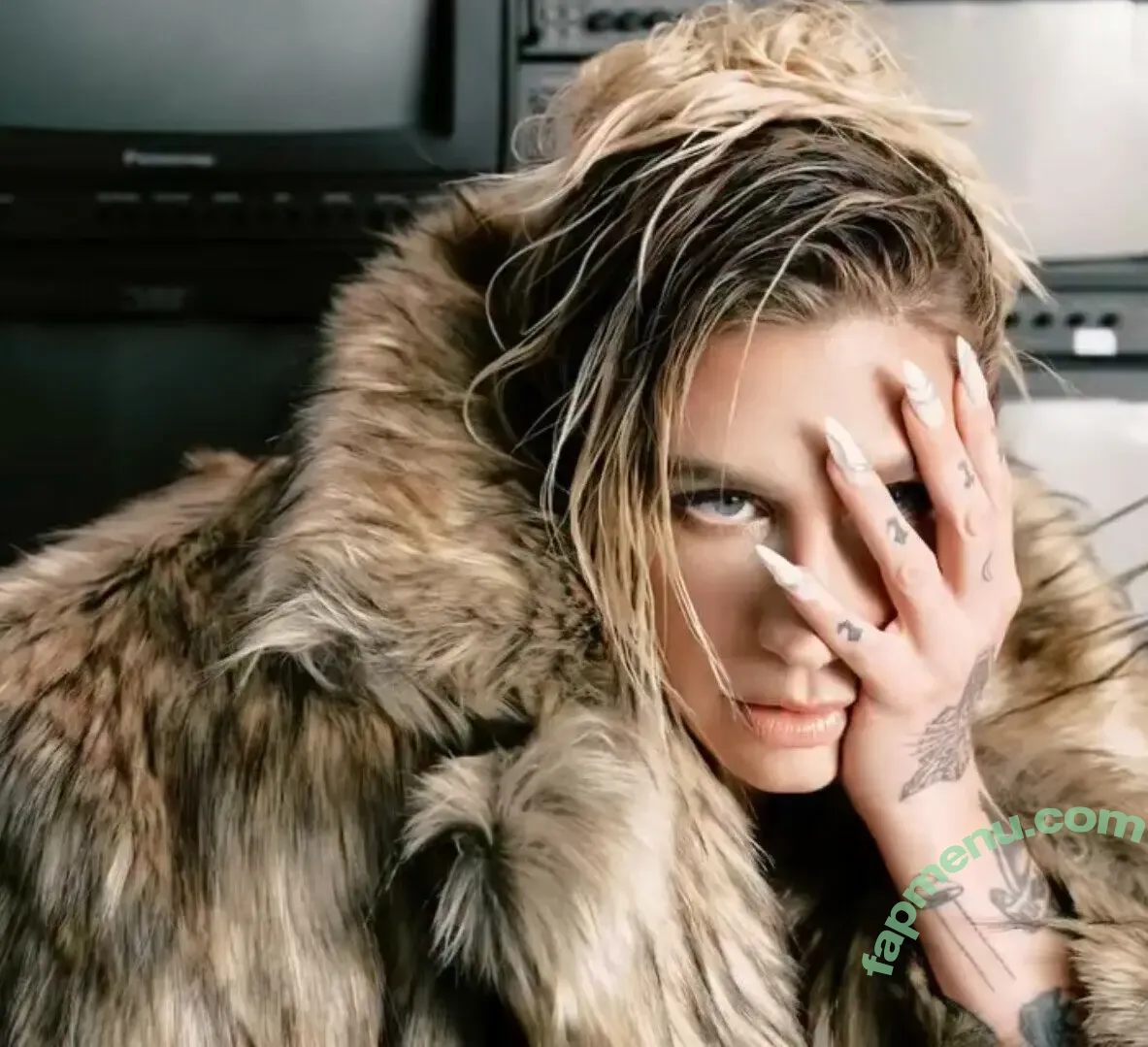 KeshaRose nude photo #0541 (KeshaRose)