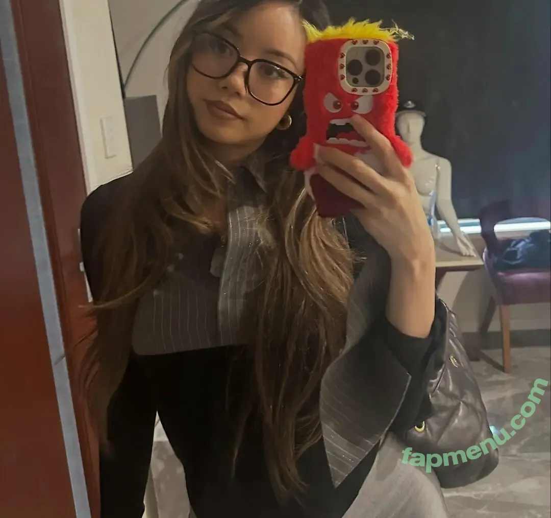 Kesii Dee nude photo #0011 (kesiidee)