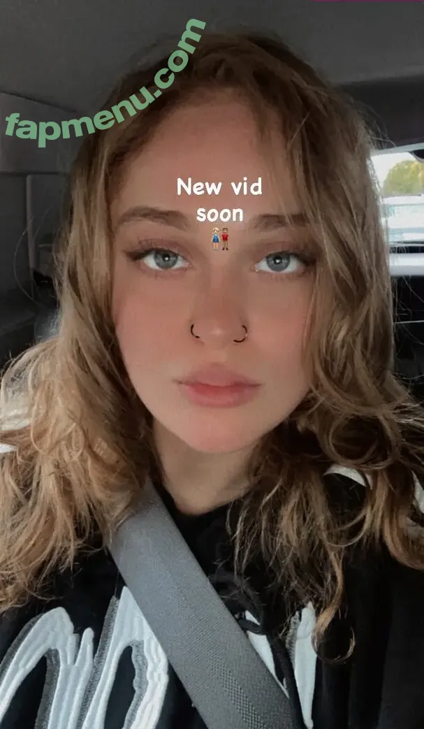 ketamemequeen nude photo #0014 (ketamemequeen2 / kmemequeen / kreamequeen / lilgarlicgoblin)