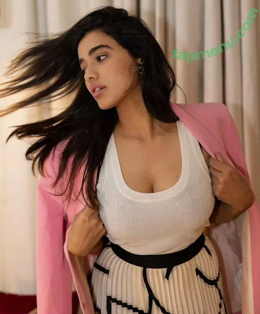 Ketika Sharma nude photo #0080 (ketikasharma)