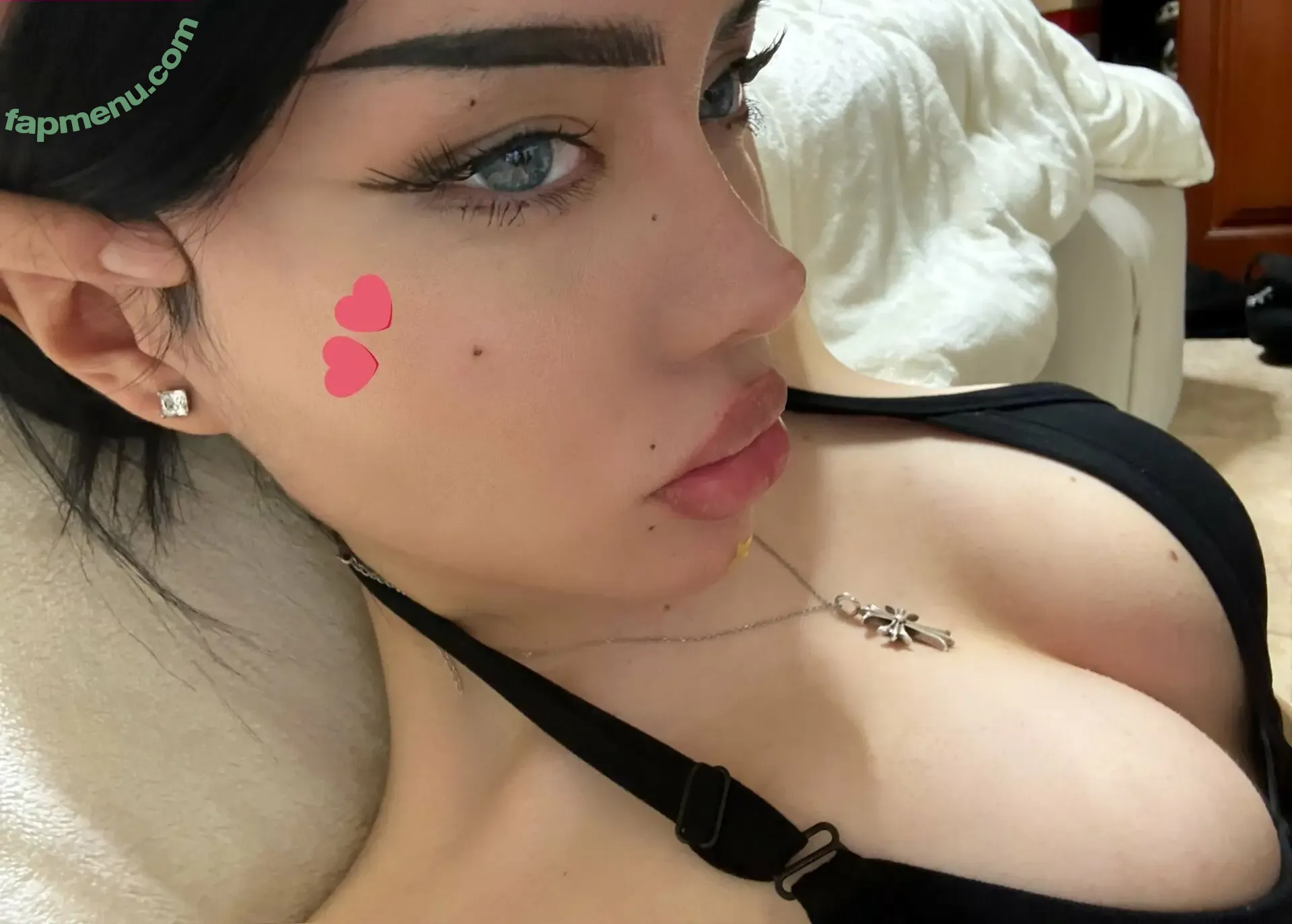 Ketvice nude photo #0015 (Eifen / Yeukio / elfeng0re)