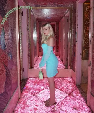 Kate Welty, kaywhitty, kewitty leaked nudes