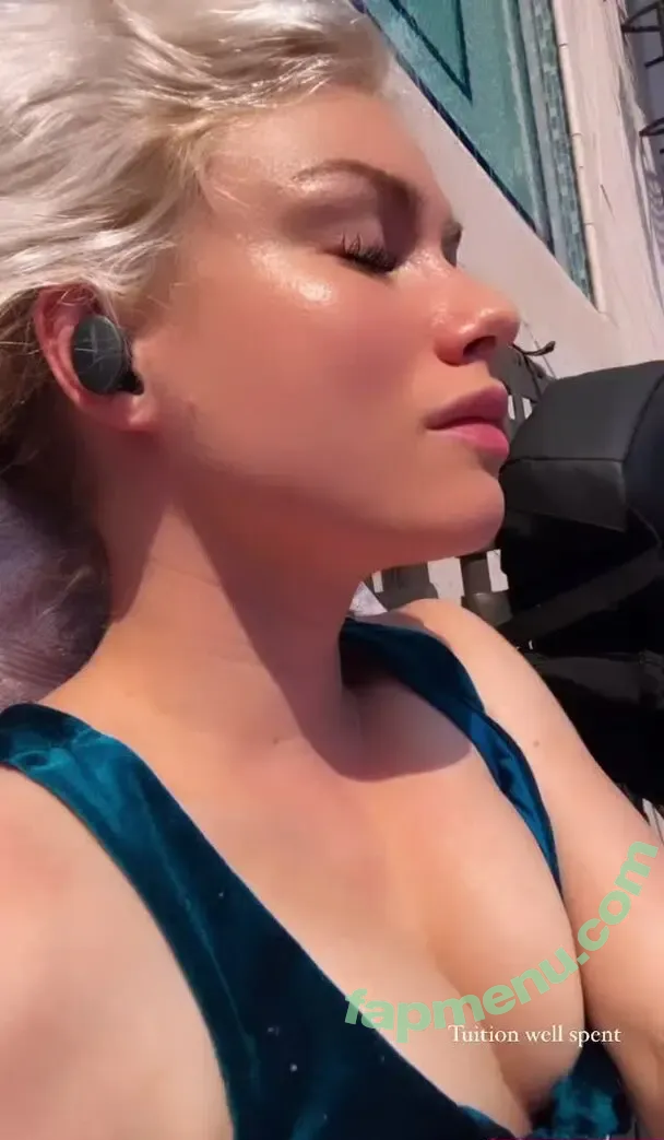 Kewitty nude photo #0065 (Kate Welty / kaywhitty)