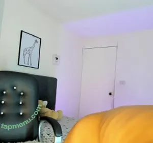 keylly_cute / kellye.essentially nude photo #0004