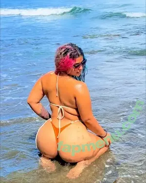 Keyyrios / keyyfree nude photo #0011