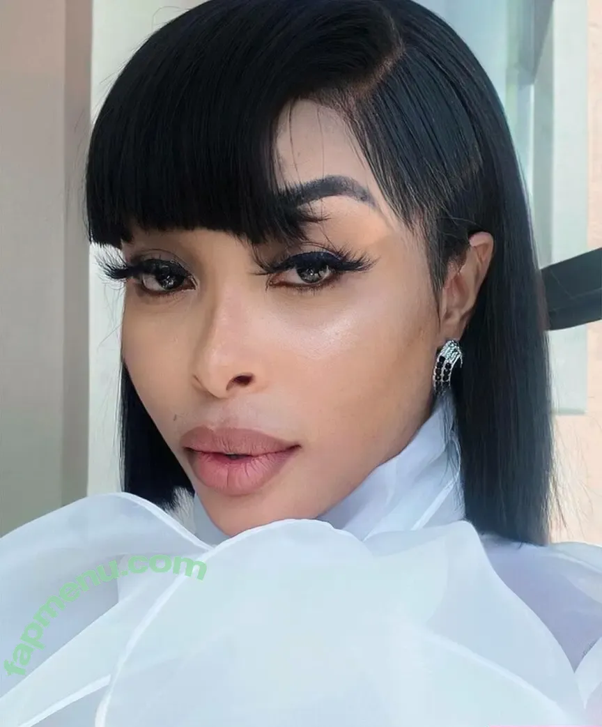 Khanyi Mbau nude photo #0002 (Khanyi Mbau)