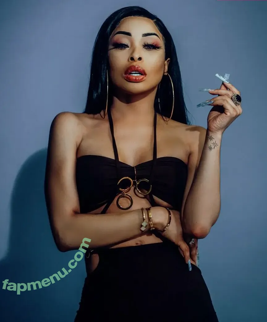 Khanyi Mbau nude photo #0004 (Khanyi Mbau)