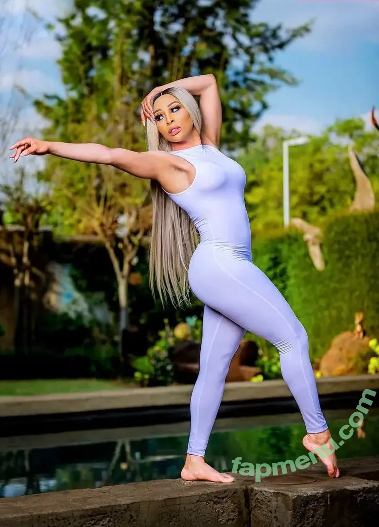 Khanyi Mbau nude photo #0012 (Khanyi Mbau)
