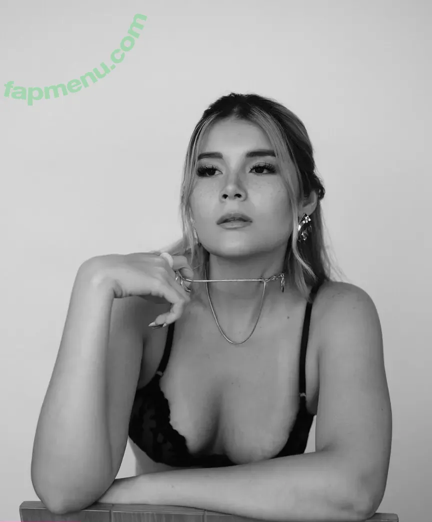 Kharina K nude photo #0043 (kharina97 / kharinak97)