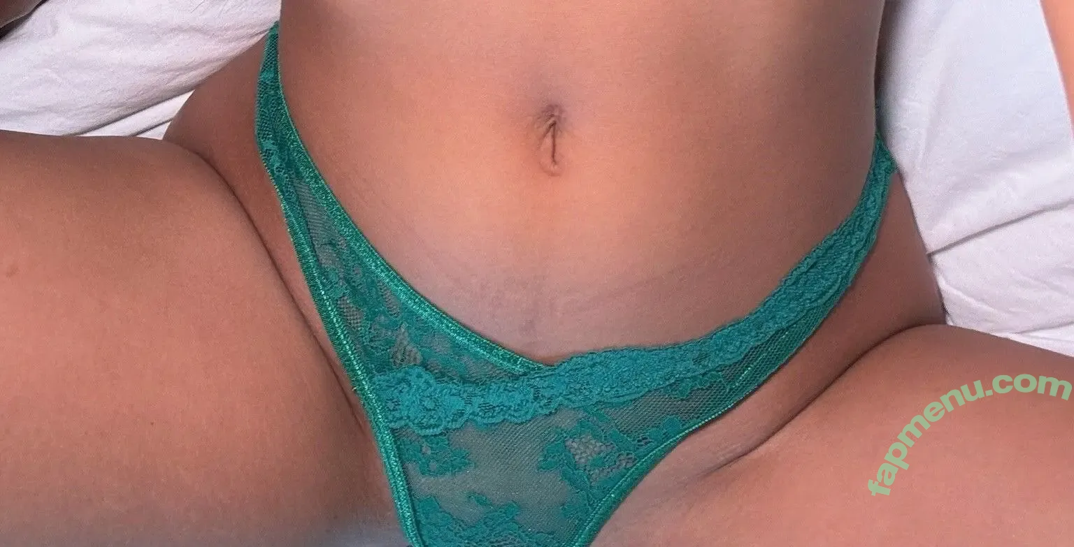 Kharlla nude photo #0064 (Kharismatic / kharllaarcega)