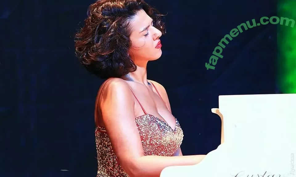 Khatia Buniatishvili nude photo #0023 (khatiabuniatishvili)