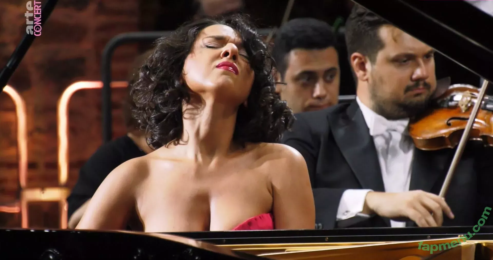 Khatia Buniatishvili nude photo #0054 (khatiabuniatishvili)