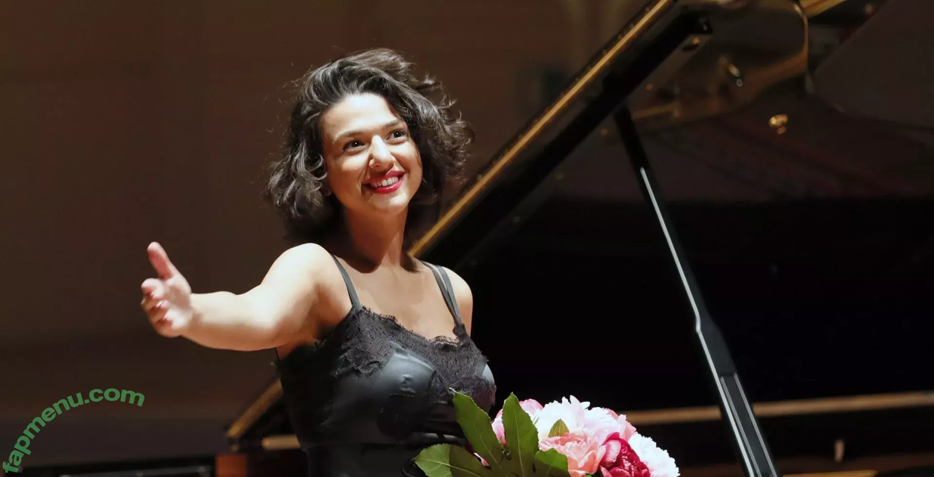 Khatia Buniatishvili nude photo #0113 (khatiabuniatishvili)