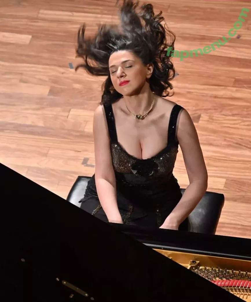 Khatia Buniatishvili nude photo #0139 (khatiabuniatishvili)