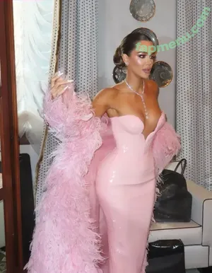Khloe Kardashian / khloekardashian nude photo #0813