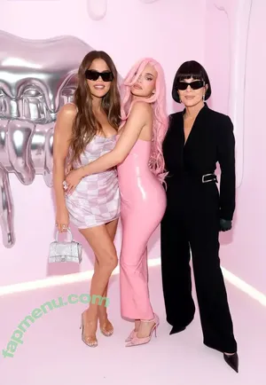 Khloe Kardashian / khloekardashian nude photo #0840