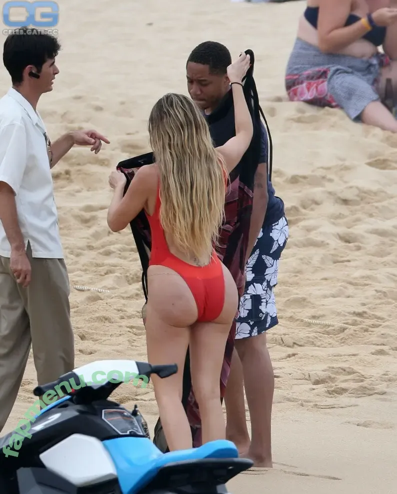 Khloe Kardashian nude photo #0714 (khloekardashian)