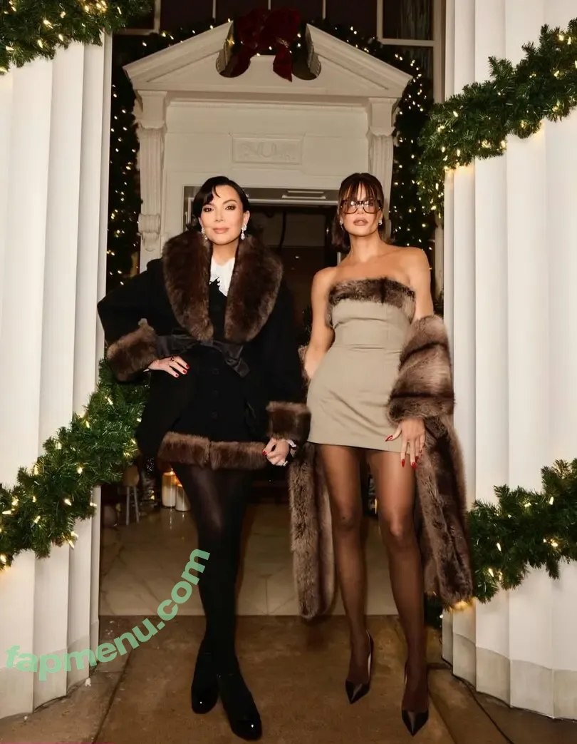 Khloe Kardashian nude photo #0903 (khloekardashian)