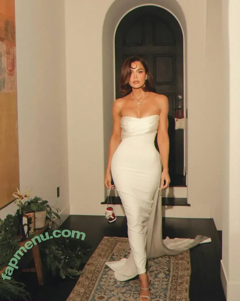 Khloe Kardashian nude photo #0919 (khloekardashian)