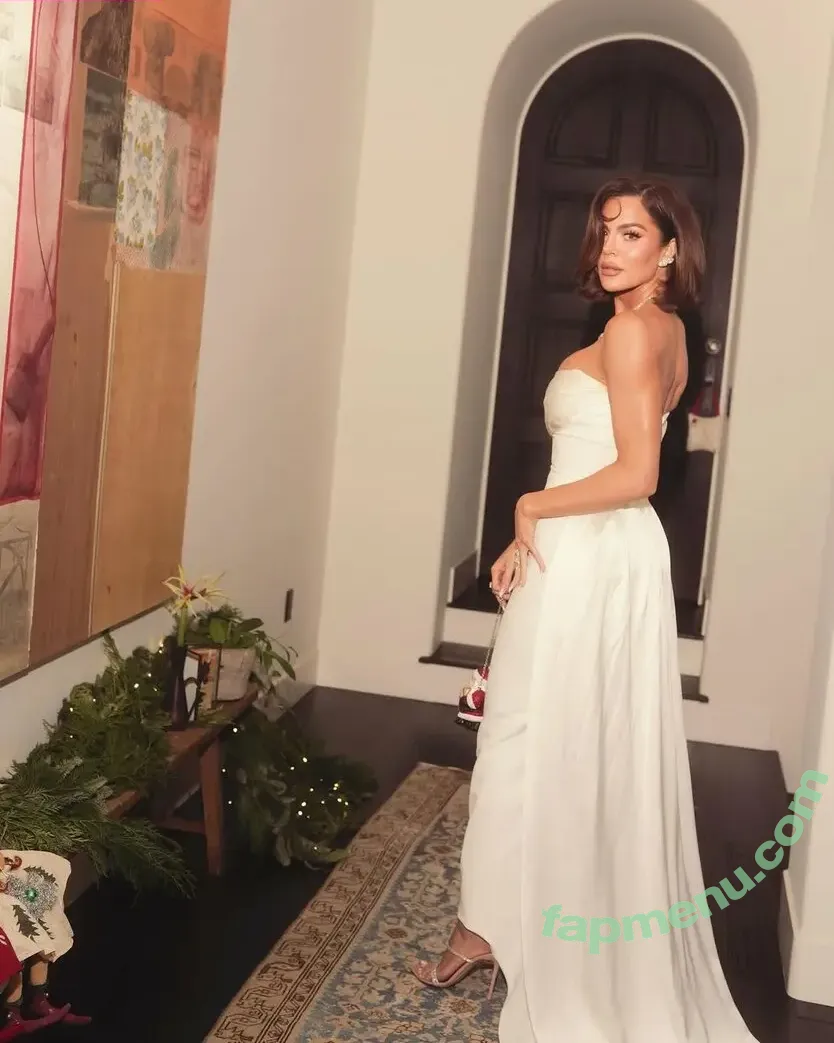 Khloe Kardashian nude photo #0925 (khloekardashian)