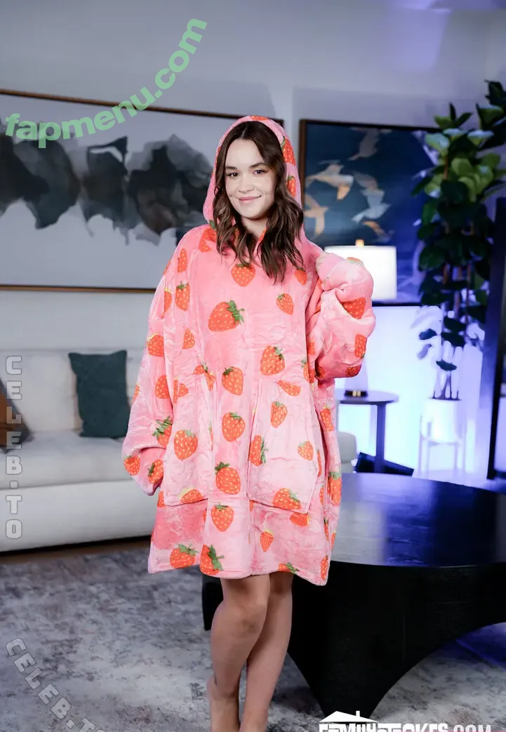 Khloe Kingsley nude photo #0197 (khloe-kingsley / khloekingsleyxo / official_khloekingsley)